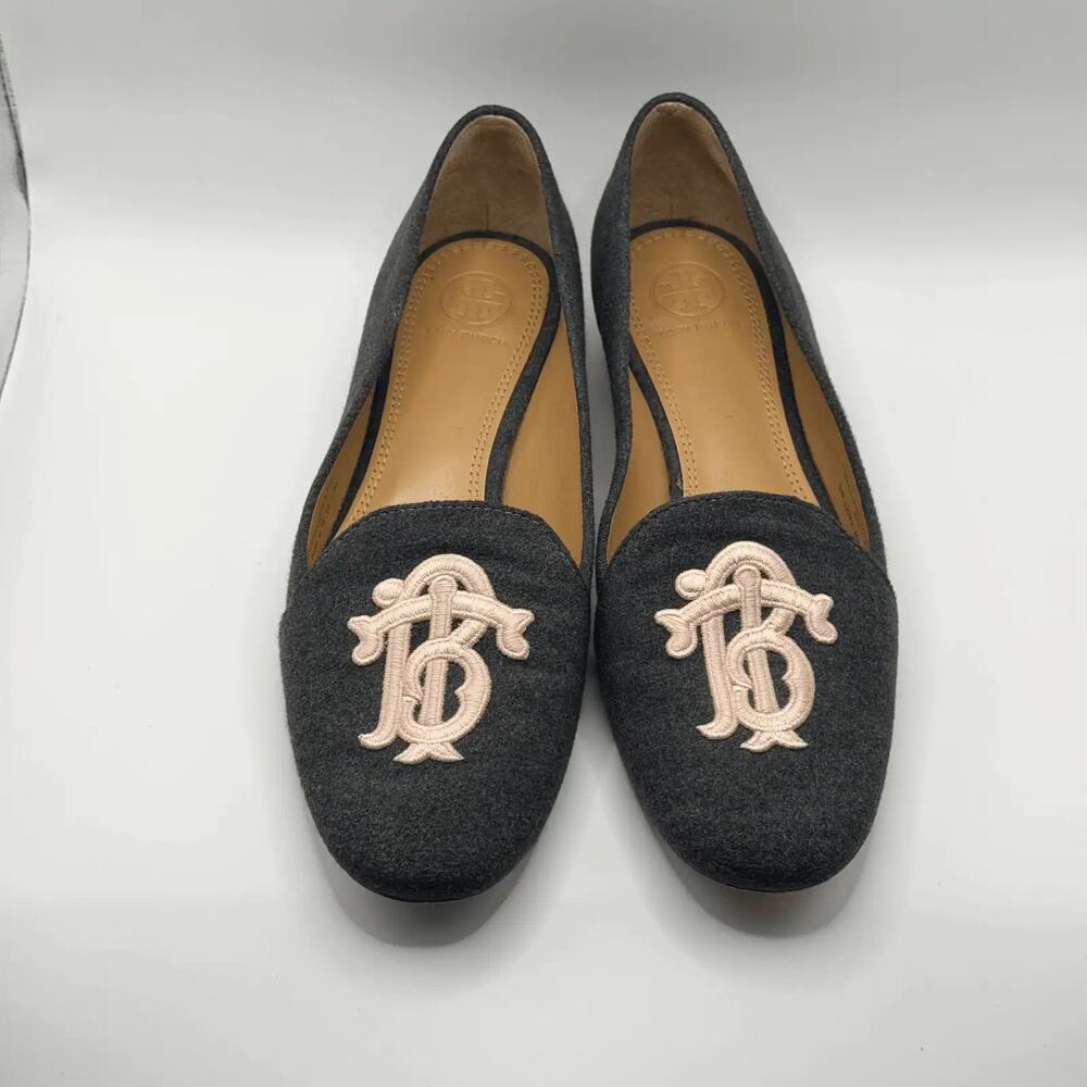 Tory Burch Women's Loafers Size 7.5 M Gray‎ Embroidered TB Monogram Flats Shoes